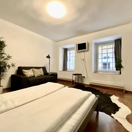Budget By Hi5- Karoly 16 Apartment *