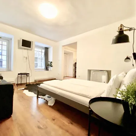 Apartment Budget By Hi5- Karoly 16 Budapest